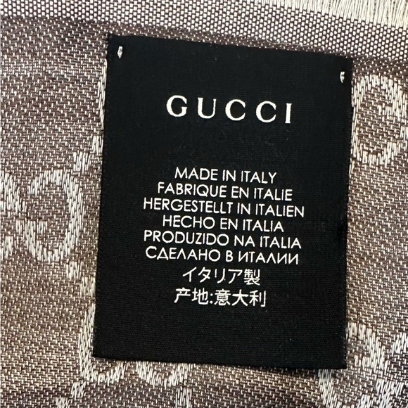 NWOT GG Guccissima Wool-Silk Blend Shawl - Picture 4 of 5